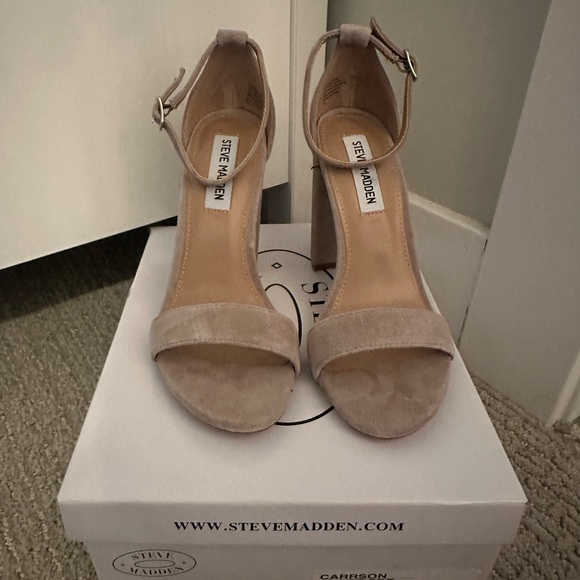 Steve Madden Women's Cream Block Heels - Picture 3 of 4